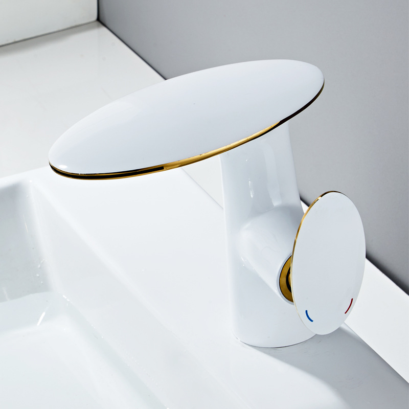 Shell White & Gold Basin Tap
